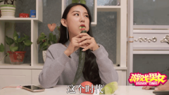 贴心老爸为闺女准备“棒状蔬菜”, 这份父爱没毛
