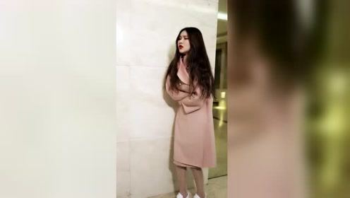 恶搞：决定女生穿什么衣服的是什么