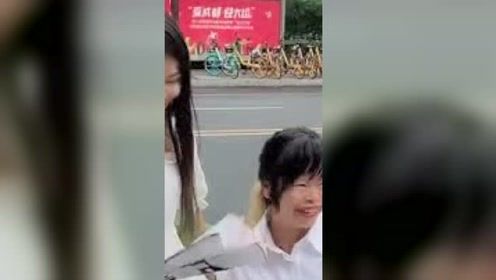 琼姐带美女做跑车，两个美女一起，挑出来最漂