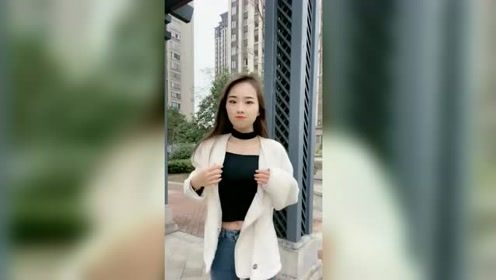 美女，你身材好就算了，还长得这么漂亮，你让