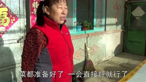 农村杀猪你见过么？东北二条全程实拍，轻松搞