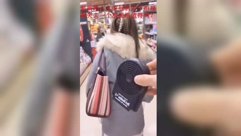 恶搞路人之放屁机为了拍视频失去一个放屁机值