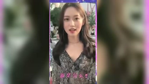 街拍：小姐姐透视碎花衬衣出街，一颦一笑迷众