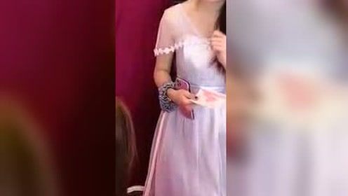 美女真的太奇葩了，每次结完婚马上就会离婚，