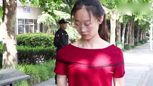 美女把豪车钥匙丢垃圾桶，保安好心帮助却被侮