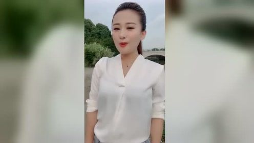 一想到这么漂亮的美女是别人的媳妇，心里就难