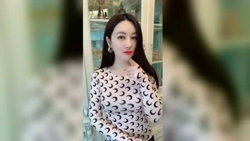 女人什么时候最听话美女说的太好了