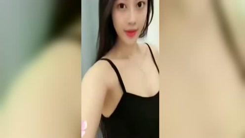 搞笑视频：小姐姐零零后大美女