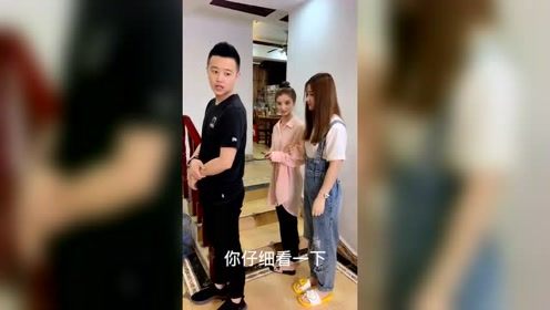 小伙恶搞美女，现在像这么单纯的小姐姐已经不