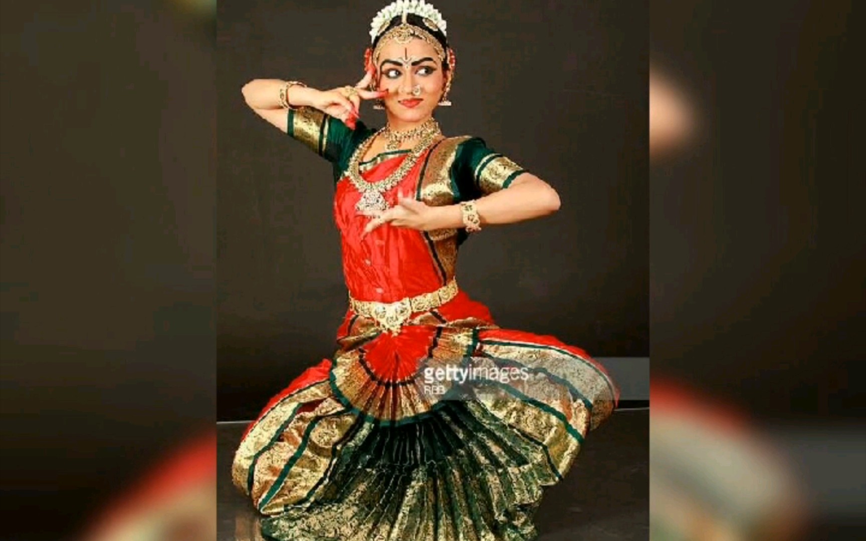 印度古典舞婆罗多舞中部分优美又高难度的动作