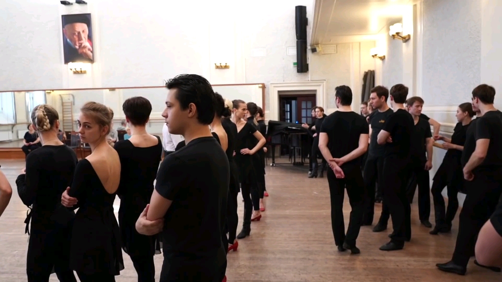 Балет Игоря Моисеева的舞蹈排练