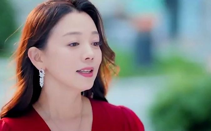 总裁的妈妈帮着儿子追求儿媳妇