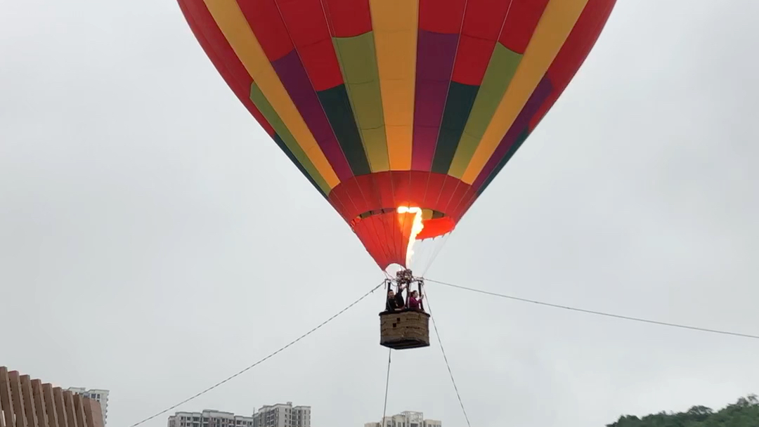 重庆西南大学银翔中心热气球科普活动