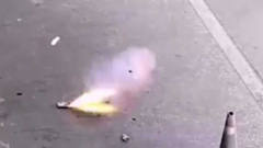 泰国机场一女子包中充电宝突然爆炸窜出火球 被
