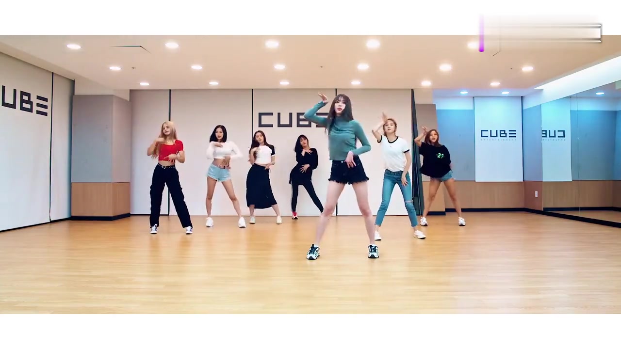 女团CLC回归舞蹈练习，酷美的猫猫，曲风旋律超