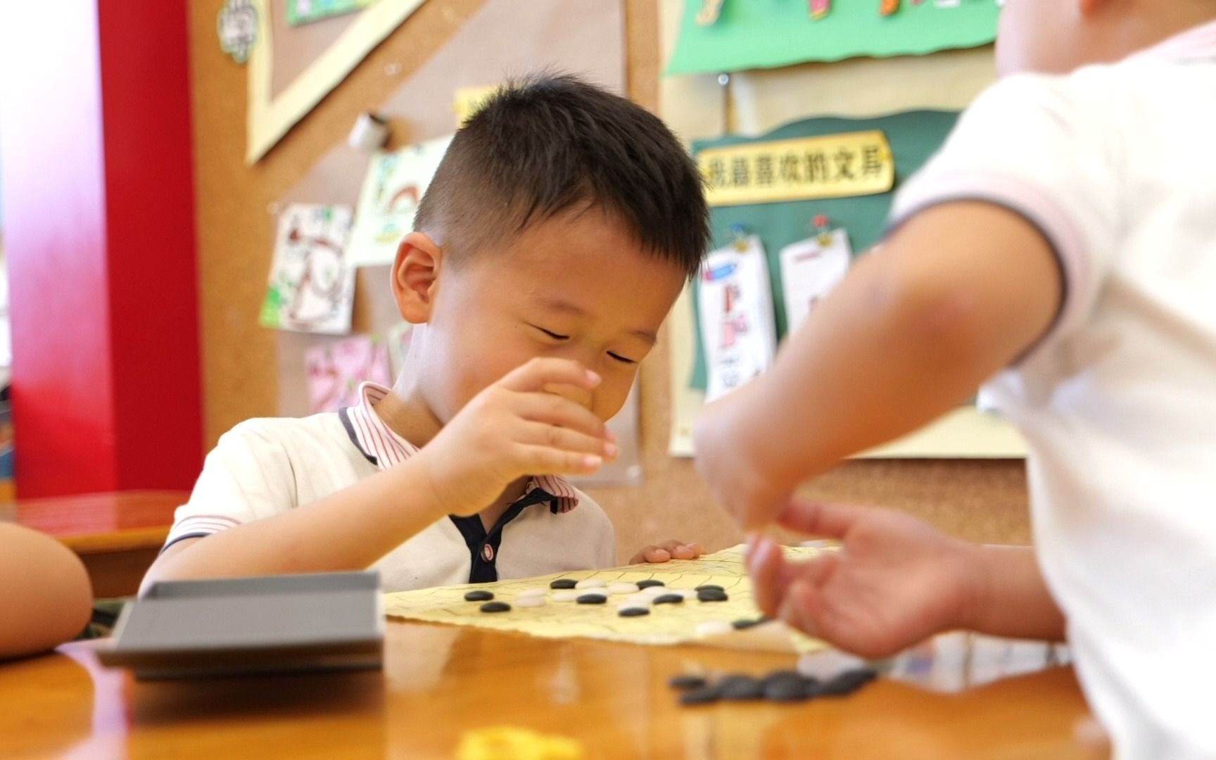 五乡中心幼儿园大二班毕业视频