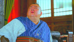 弟弟又要出去闯祸，哥哥们愣了几秒才发现不对