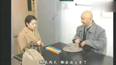 陈佩斯找陈宝国推销筷子，真是太搞笑了！