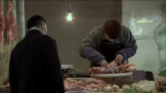 男子去肉铺买肉，却模仿起了水浒传的桥段，真