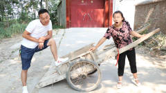 河南方言：农村大姐收破烂，小伙问收男朋友吗