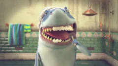 原来鲨鱼会刷牙是这样的，过程超搞笑，牙刷也