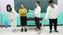 学霸王小九：女同学偷穿老师高跟鞋，结果一走