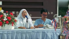 影视：开心鬼运动会整蛊女学生，画风搞笑到没