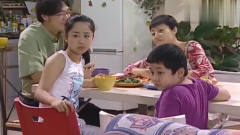 家有儿女：刘星被全家隔离，吃饭只能一个人吃