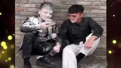 搞笑：每一个成功男人背后 都有一个心酸的摄影