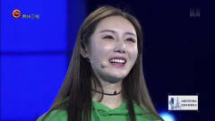 女嘉宾了解到搞笑的贡勉，贡勉的生活状态，女