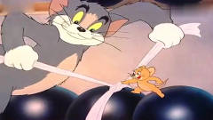 猫和老鼠：杰瑞把汤姆的尾巴绑在保龄球上，汤