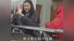 搞笑合集：食堂撩妹，小姐姐吓呆了，这时候直